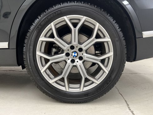 Certified 2023 BMW X7 xDrive40i w/ Premium Package image 11
