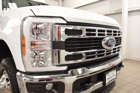 Used 2024 Ford F350 XLT w/ XLT Value Package image 9