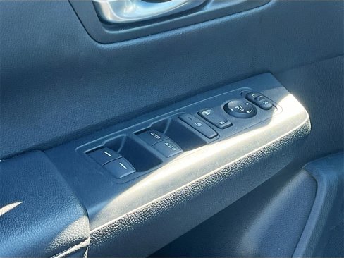 Used 2025 Honda CR-V EX image 17