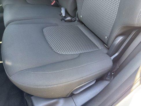 Used 2024 Kia Sportage LX image 35