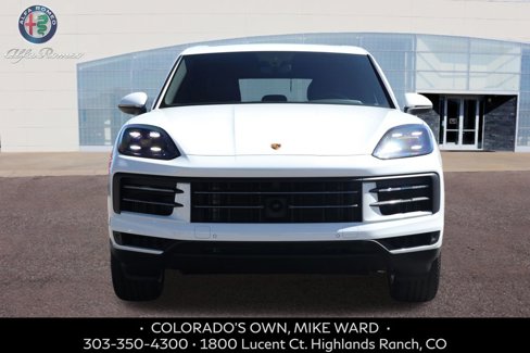 Used 2024 Porsche Cayenne image 9