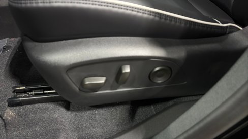 New 2026 GMC Acadia Denali w/ LPO, Floor Liner Package image 25