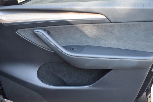 Used 2023 Tesla Model Y Long Range image 23
