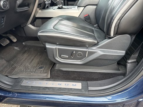 Used 2018 Ford F150 Platinum w/ Equipment Group 701A Luxury image 11