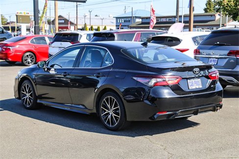 Used 2023 Toyota Camry SE image 7