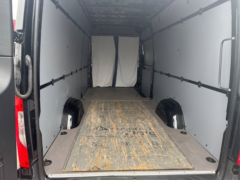 Used 2024 Mercedes-Benz Sprinter 2500 w/ Acoustic Package image 13