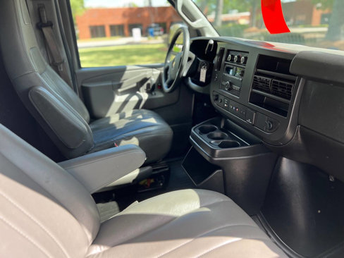 Used 2021 Chevrolet Express 2500 w/ Driver Convenience Package image 15