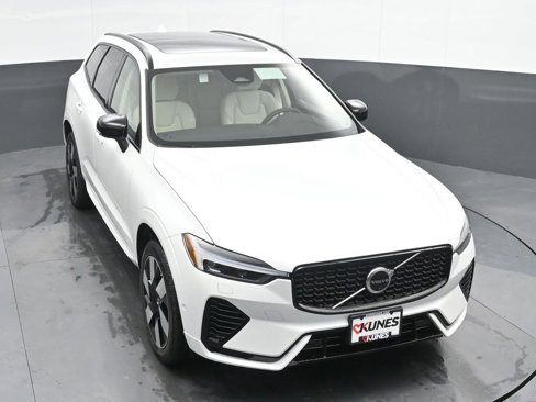 New 2025 Volvo XC60 T8 Plus w/ Protection Package Premier image 35