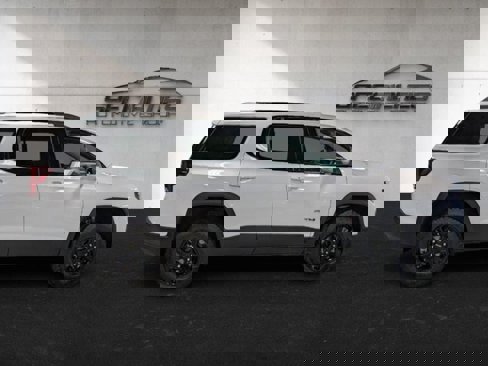 Used 2023 GMC Acadia AT4 w/ Technology Package image 11