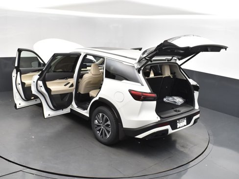 Certified 2025 INFINITI QX60 Pure image 2