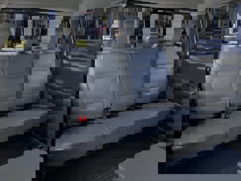 New 2025 Ford F550 4x4 Crew Cab image 11