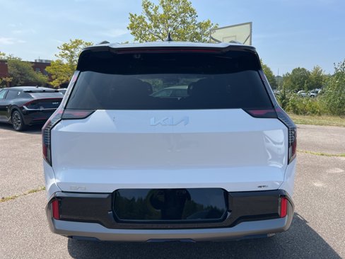 New 2026 Kia EV9 GT-Line image 3