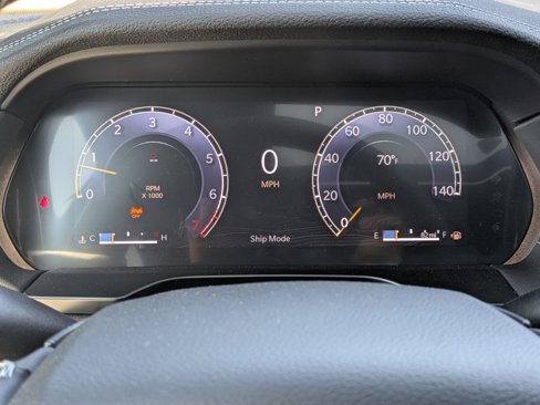 New 2025 Jeep Grand Cherokee Limited w/ Luxury Tech Group II image 10