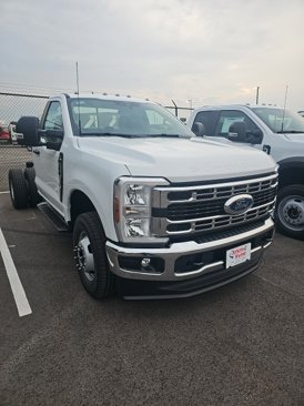 New 2026 Ford F350 XL image 4