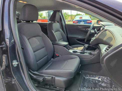 Used 2023 Chevrolet Malibu LT image 34
