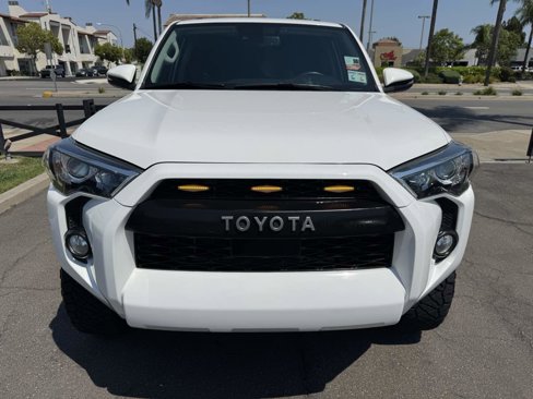 Used 2020 Toyota 4Runner SR5 Premium image 12