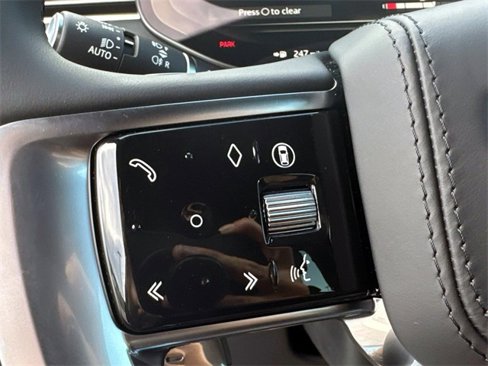 New 2025 Land Rover Range Rover SE image 27