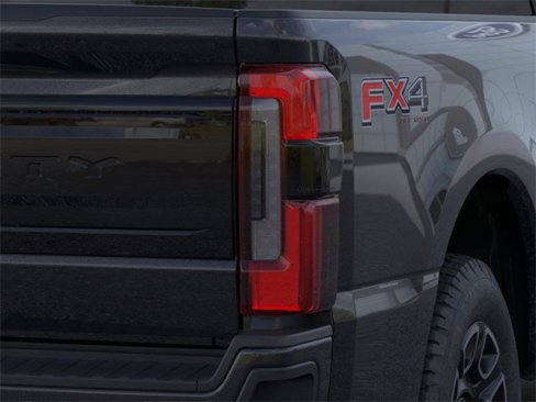 New 2025 Ford F250 Platinum w/ FX4 Off-Road Package image 21