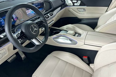 New 2026 Mercedes-Benz GLS 450 4MATIC image 10