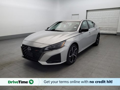 Used 2023 Nissan Altima 2.5 SR image 1