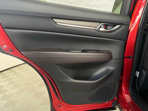 New 2025 MAZDA CX-5 Signature image 25