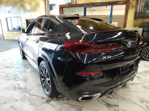 Used 2025 BMW X6 xDrive40i image 9