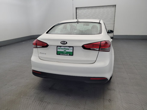 Used 2018 Kia Forte LX image 7