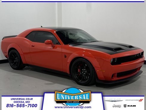 Used 2023 Dodge Challenger SRT Hellcat image 1