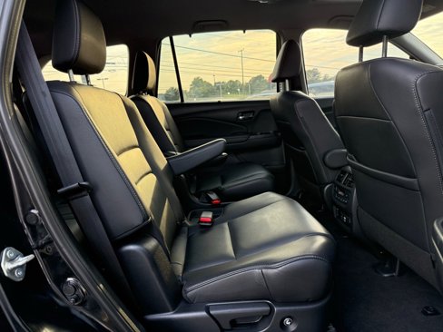 Used 2021 Honda Pilot Touring image 36