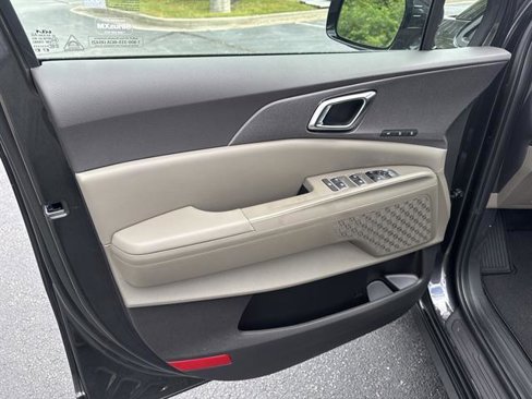 New 2026 Kia Carnival SX image 9