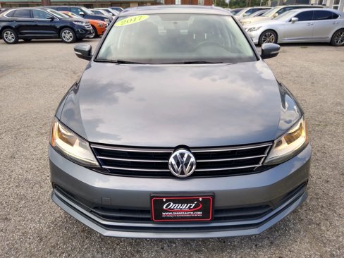 Used 2017 Volkswagen Jetta SE image 8