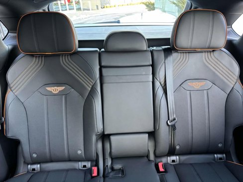 New 2025 Bentley Bentayga image 16