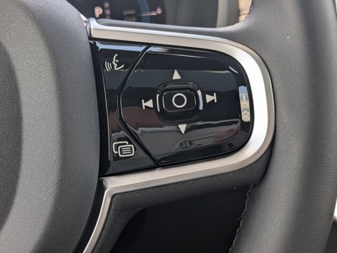 New 2025 Volvo XC90 T8 Plus w/ Protection Package Premier image 26