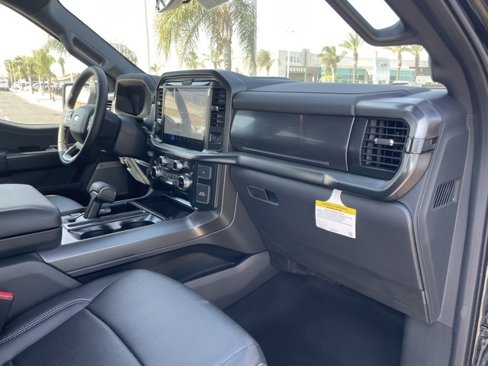 New 2025 Ford F150 Lariat w/ Equipment Group 501A Mid image 28