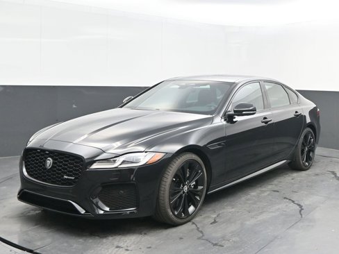 New 2024 Jaguar XF R-Dynamic SE image 3