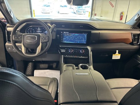 New 2025 GMC Sierra 2500 Denali w/ Denali Reserve Package image 23