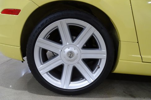 Used 2007 Chrysler Crossfire Limited image 9