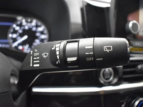 Used 2023 Nissan Pathfinder SV image 25