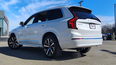 New 2025 Volvo XC90 T8 Core w/ Climate Package image 4