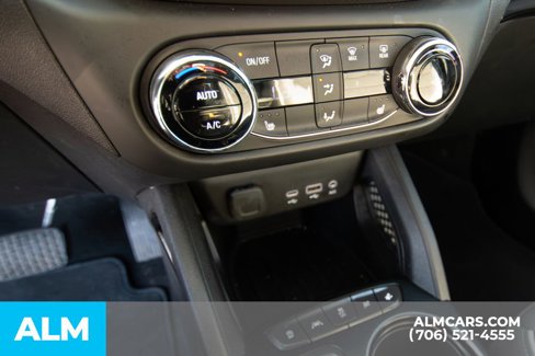 Used 2021 Chevrolet TrailBlazer LT w/ Sun and Liftgate Package image 21