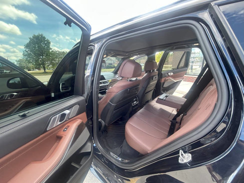 Used 2021 BMW X5 M50i w/ Executive Package image 33