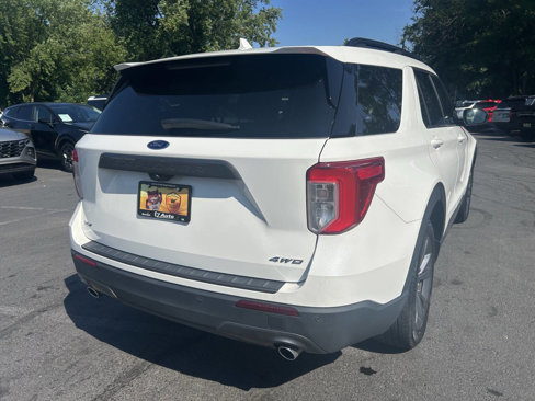 Used 2022 Ford Explorer XLT w/ Equipment Group 202A image 10