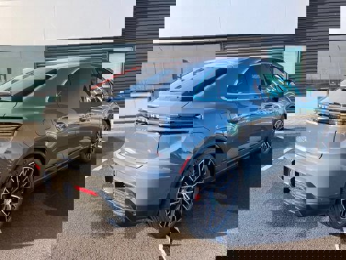Used 2025 Porsche Macan 4S Electric image 12