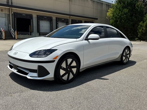 Used 2025 Hyundai Ioniq 6 SE image 1