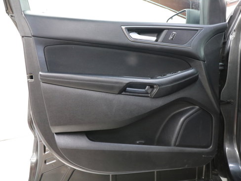 Used 2017 Ford Edge SE image 20