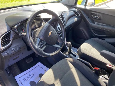 Used 2019 Chevrolet Trax LS w/ Tint and Cruise Package image 9