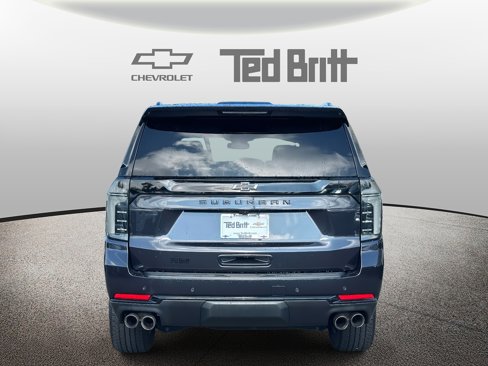 Certified 2025 Chevrolet Suburban Z71 w/ Comfort Package image 3