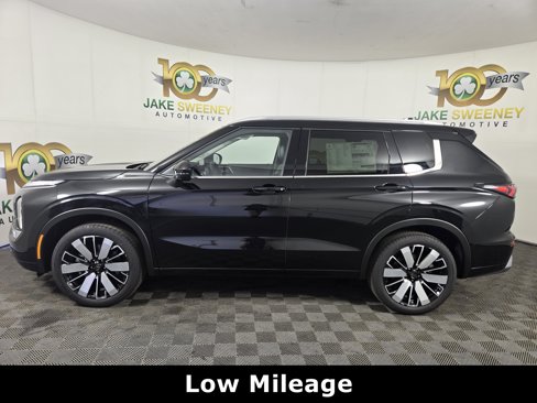 New 2025 Mitsubishi Outlander SEL image 4