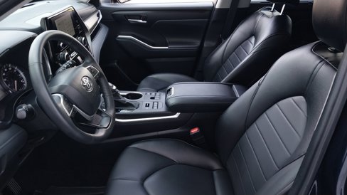 Used 2024 Toyota Highlander XLE image 22