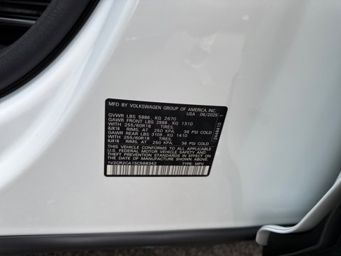 New 2025 Volkswagen Atlas Peak Edition SE image 35